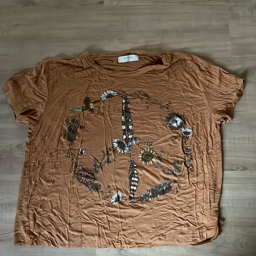 NWOT Arula bohemian boxy tee